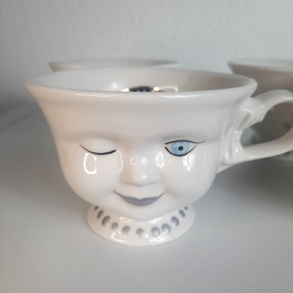 SET OF 4 VTG 1996 Baileys Winking Face Blue Eye Cup, Los Angeles Youth Network - Picture 7 of 8